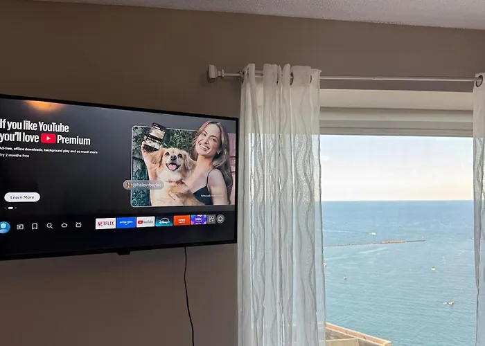 Apartamento Location! Walkable! King Bed! Incredible Views! *