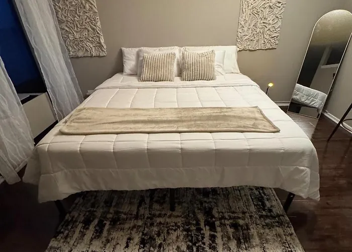 Location! Walkable! King Bed! Incredible Views! Apartamento Chicago