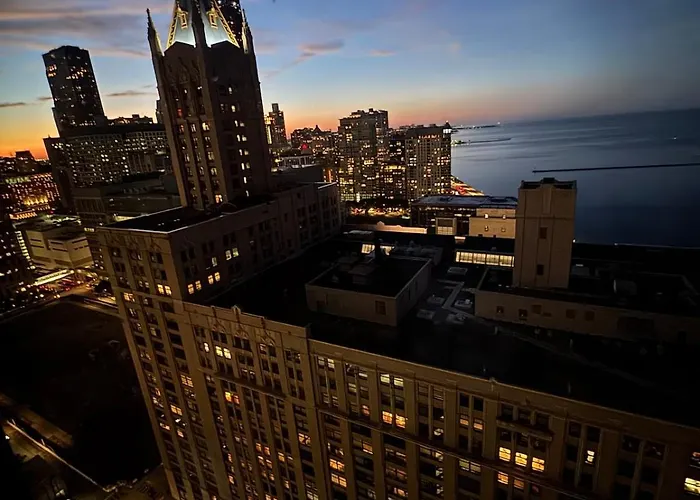 Apartamento Location! Walkable! King Bed! Incredible Views!